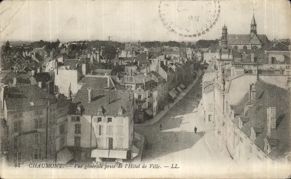 Chaumont — Allgemeine Ansicht vom Rathaus — LL. — n° 44 - Vorderseite