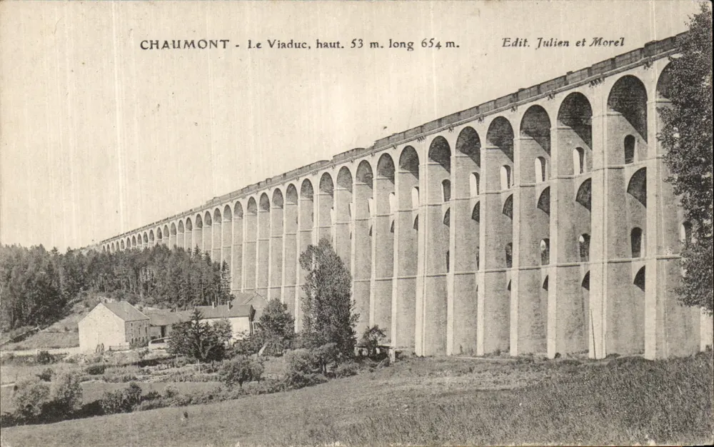 Chaumont - O Viaduto — altura 53 m, comprimento 654 m — Edit. Julien et Morel - Frente