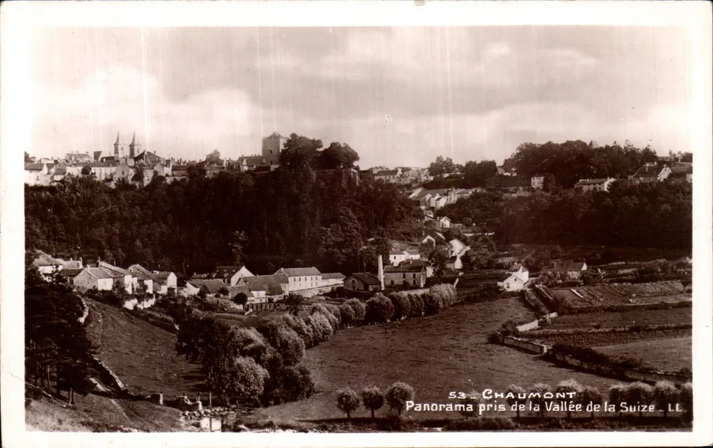 Chaumont — Panorama pris de la Vallée de la Suize — LL - Frente