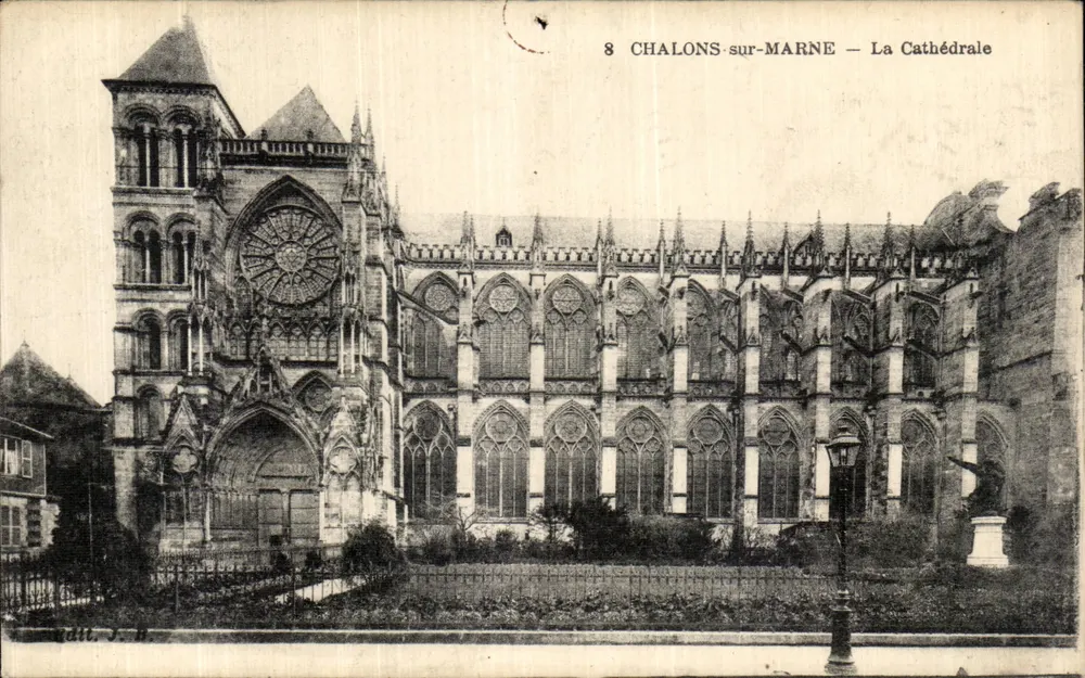Chalons-sur-Marne — A Catedral — J. Bourgogne, Imp. Adil, Château Thilerry - Frente