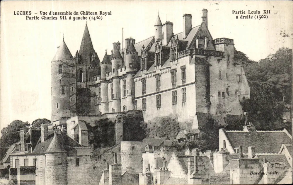 Loches — Ansicht des Königlichen Schlosses — Teil Charles VII links (1430) und Teil Louis XII rechts (1500) — Bardou, Verlag - Vorderseite