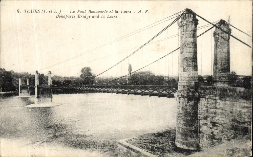 Tours (Indre-et-Loire) — Die Brücke Bonaparte und die Loire — A.P. - Vorderseite