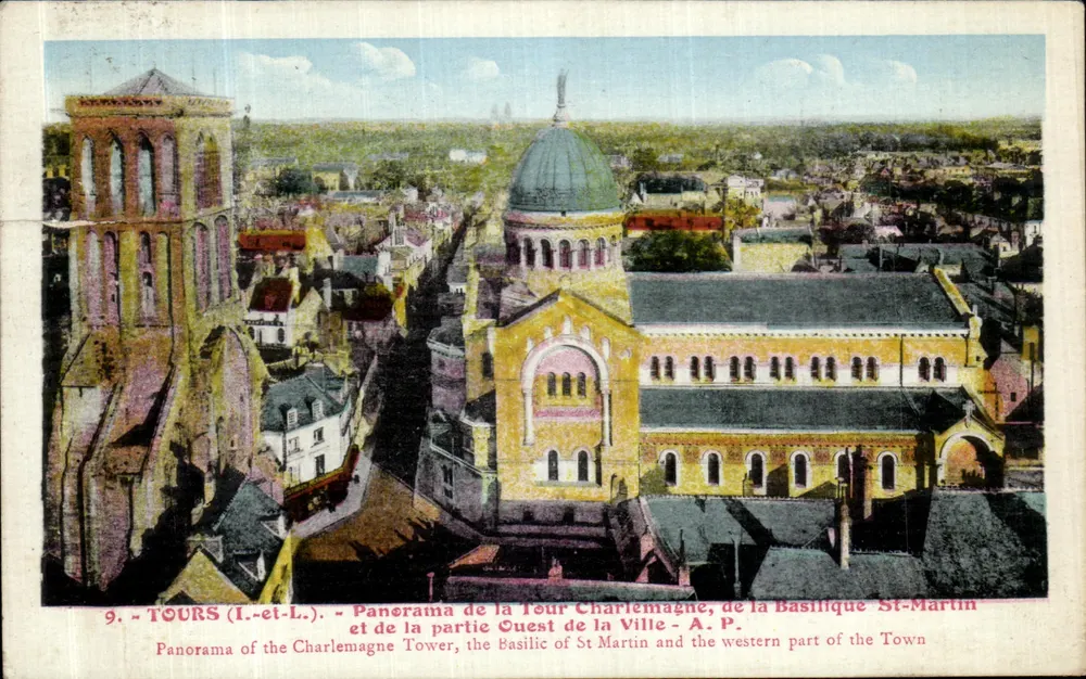 Tours (Indre-et-Loire) — Panorama der Tour Charlemagne, der Basilique Saint-Martin und des westlichen Teils der Stadt — A.P. - Vorderseite