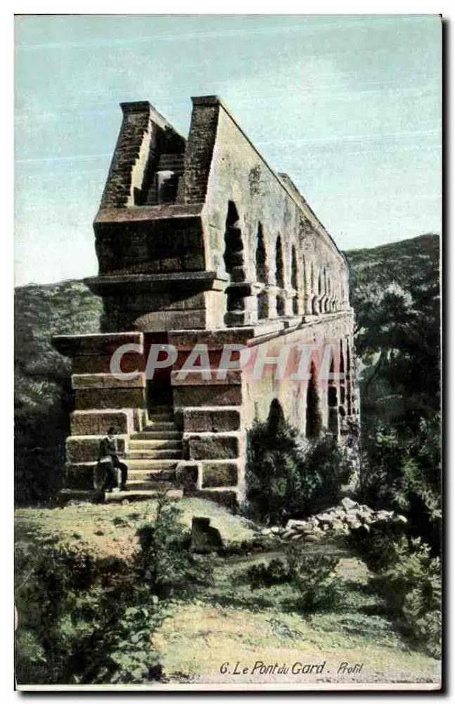 O Ponte du Gard — Perfil — G. Le Pont du Gard. Perfil - Frente