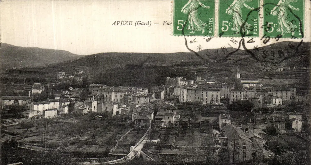 Avèze (Gard) — View — Unknown Publisher, Series Number Not Visible - Front