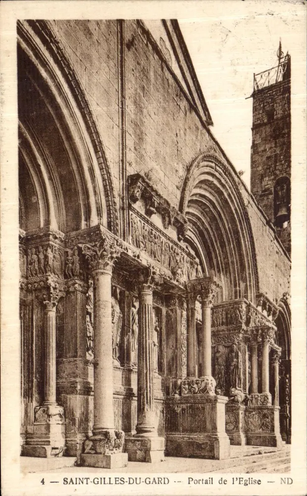 Saint-Gilles-du-Gard — Portal der Kirche — ND - Vorderseite