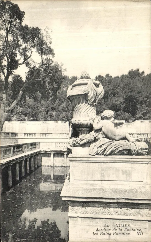 Nîmes — Jardins de la Fontaine, die römischen Bäder — ND - Vorderseite