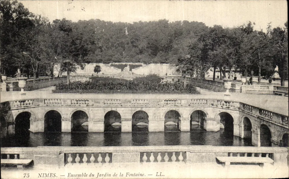 Nîmes — Ensemble des Jardins de la Fontaine — LL. — n°75 - Vorderseite