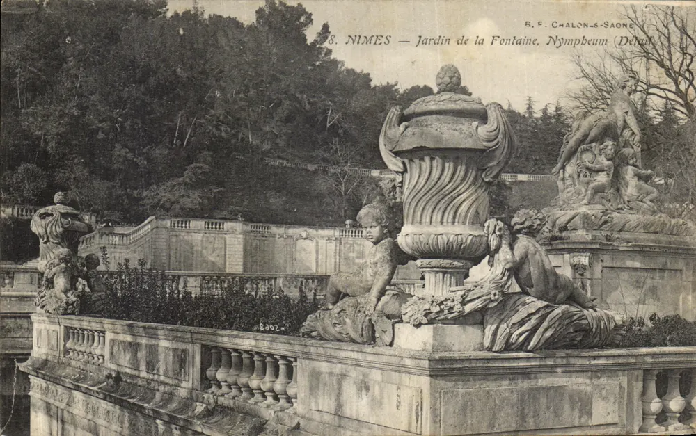 Nîmes — Jardim da Fontaine, Nymphaeum — B.F. Chalon-saône - Frente