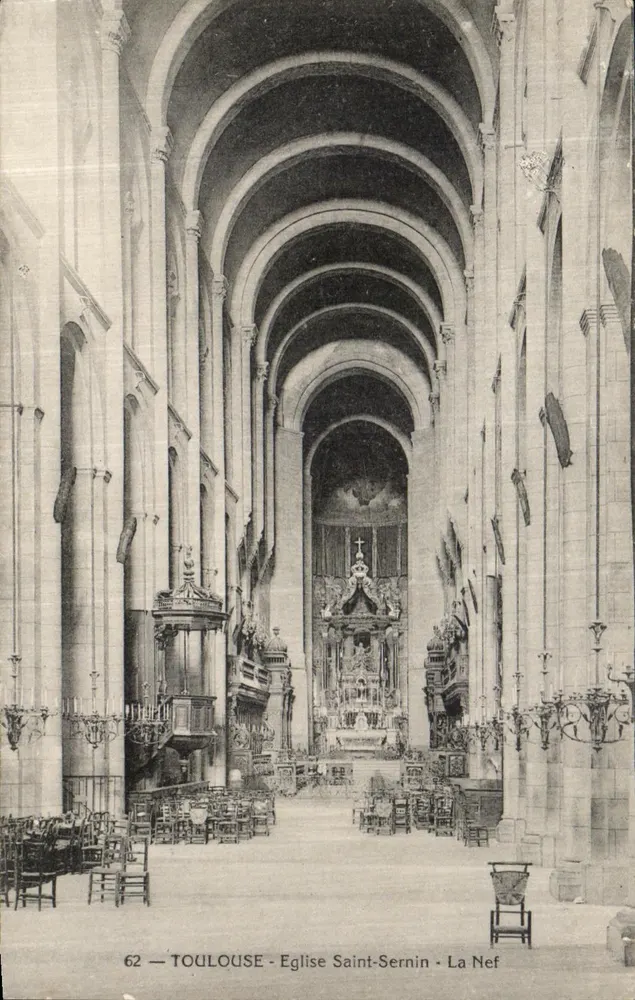 Toulouse — Kirche Saint-Sernin — Die Kirche - Vorderseite