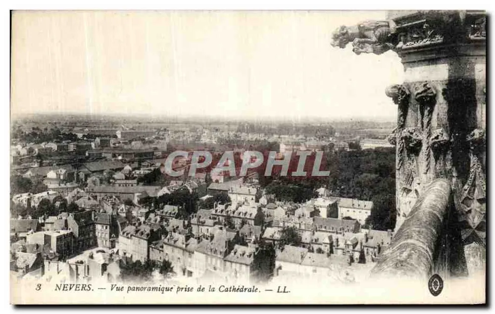 Nevers — Panoramablick vom Dom — LL. - Vorderseite