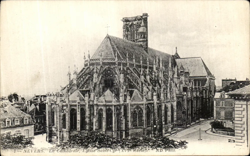 Nevers — Die Kathedrale, Kirche Sainte-Cyr (15. Jahrhundert) — ND Phot. - Vorderseite