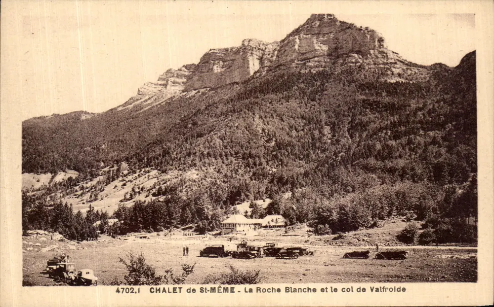 Chalé de St-Même — La Roche Blanche e o col de Valfrolde — A. Hourlier, Grenoble - Frente