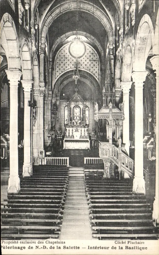 Pilgerreise zu Notre-Dame de la Salette — Innenansicht der Basilika — Cliché Fluchaire - Vorderseite