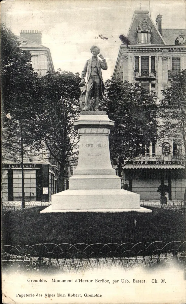 Grenoble. Monument d'Hector Berlioz, par Urb. Basset — éditeur Papeterie des Alpes Eug. Robert - Frente