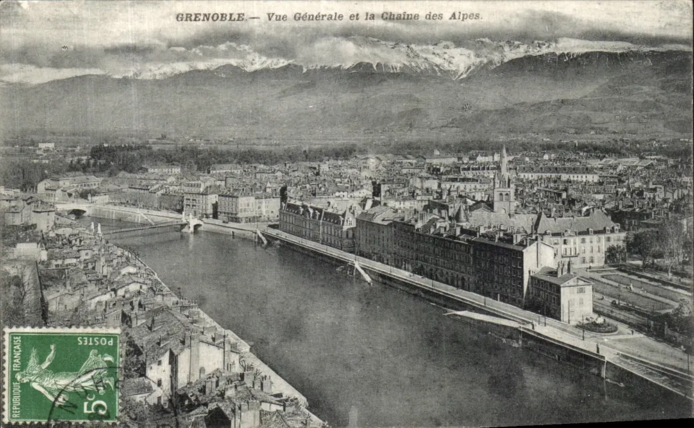 Grenoble — Allgemeiner Blick und die Alpenkette — Verlag nicht sichtbar, Seriennummer nicht lesbar - Vorderseite