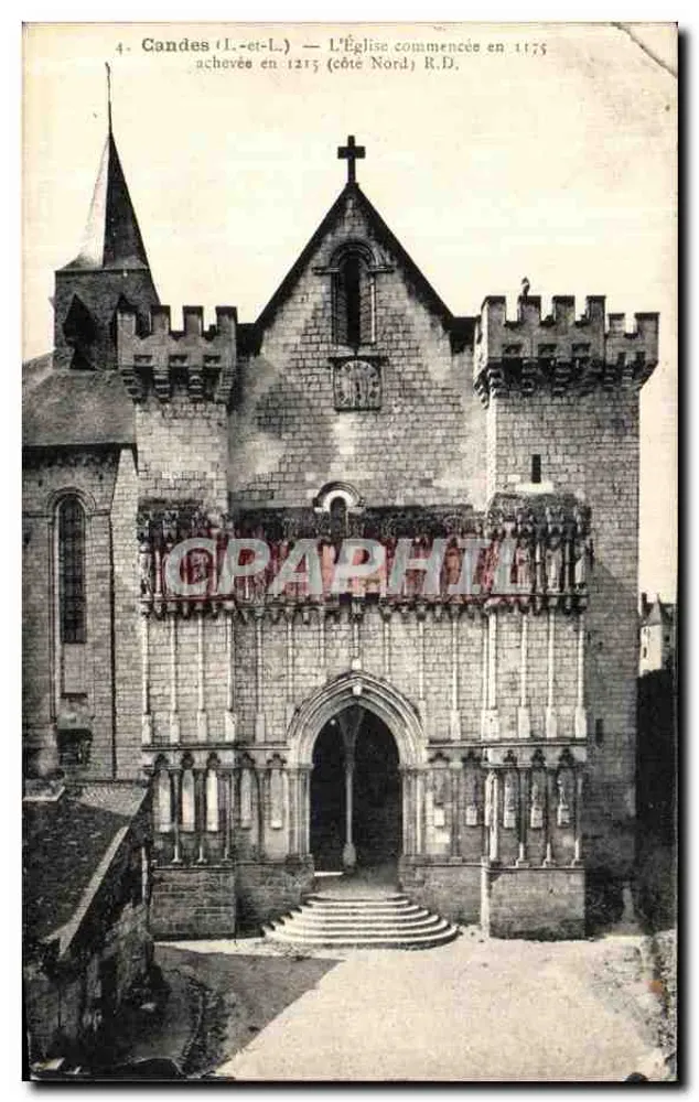 Candés (Il.-et-L.) — A Igreja iniciada em 1175, concluída em 1215 (lado norte) R.D. - Frente