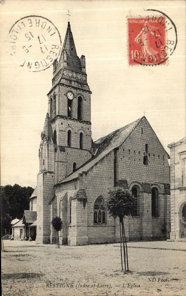 Restigné (Indre-et-Loire) — A Igreja — ND Foot - Frente