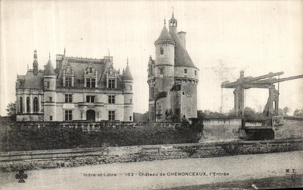 Castelo de Chenonceaux, a entrada — Indre-et-Loire — 102 — M.T. - Frente
