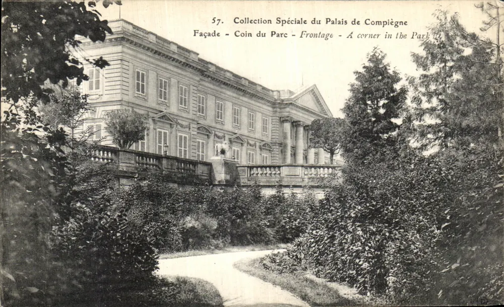 Palácio de Compiègne — Fachada - Canto do Parque — Coleção Especial do Palácio de Compiègne - Frente