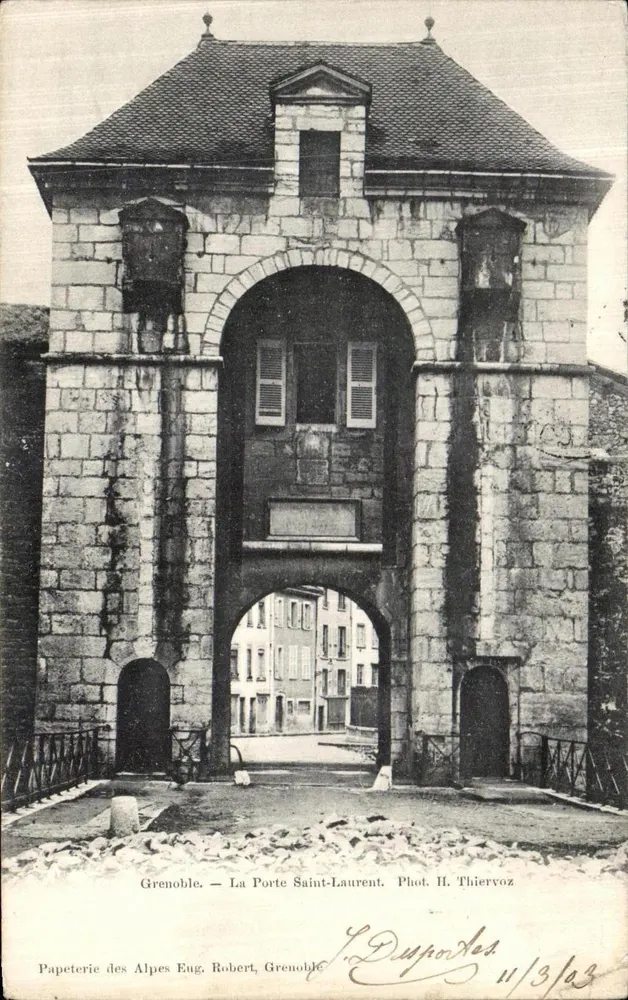 Grenoble — A Porta Saint-Laurent — Fot. H. Thiervoz - Frente
