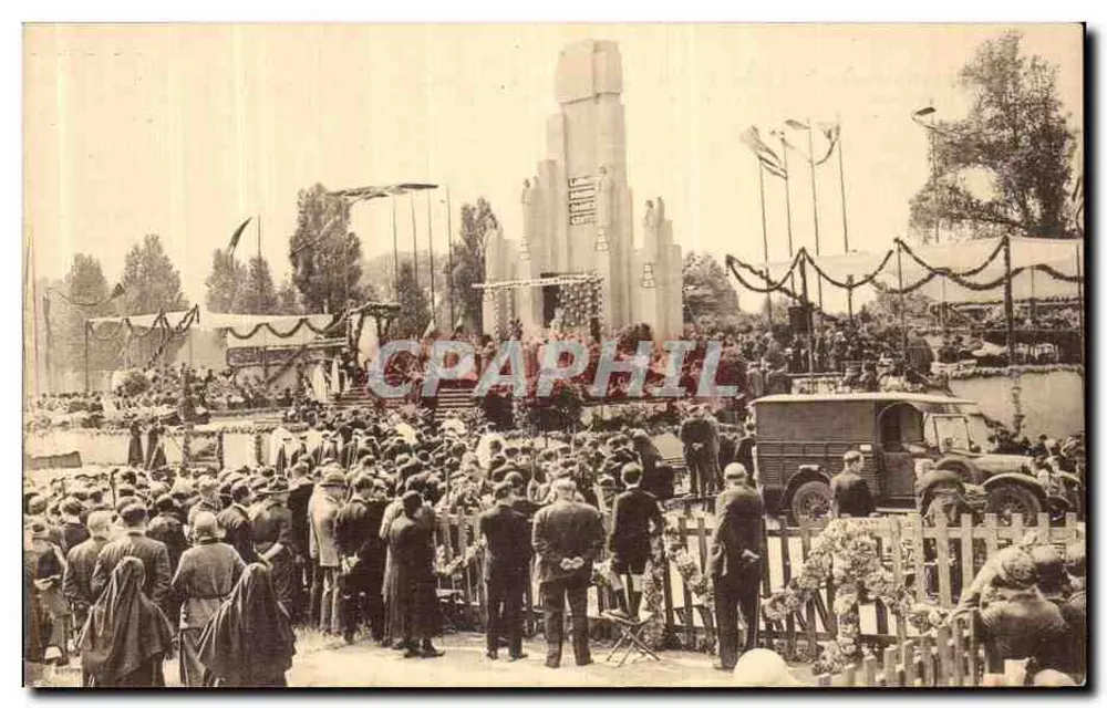 Fünfzigster Jahrestag der Internationalen Eucharistischen Kongresse — Lille 1881-1931 — Pontifikalmesse am Altar — Verlag Pollet, Lille - Vorderseite