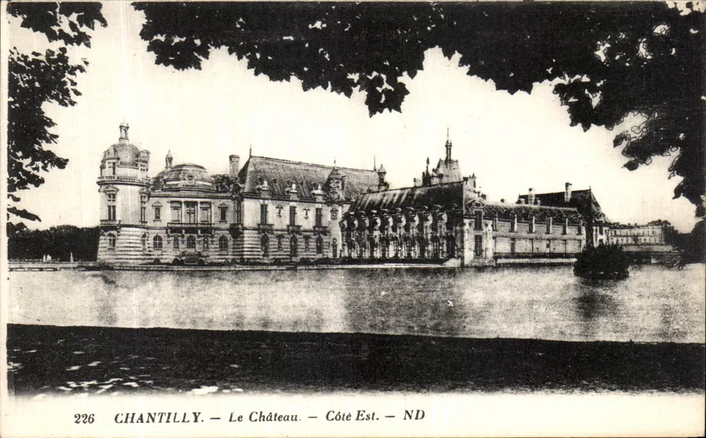 Chantilly — O Castelo — Lado Leste — ND - Frente