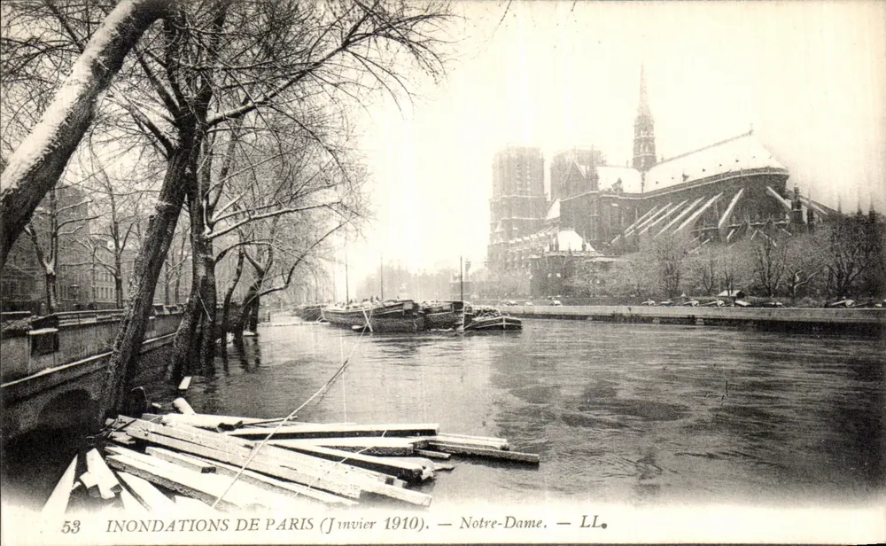 Inundações de Paris (Janeiro 1910) — Notre-Dame — LL — n°53 - Frente