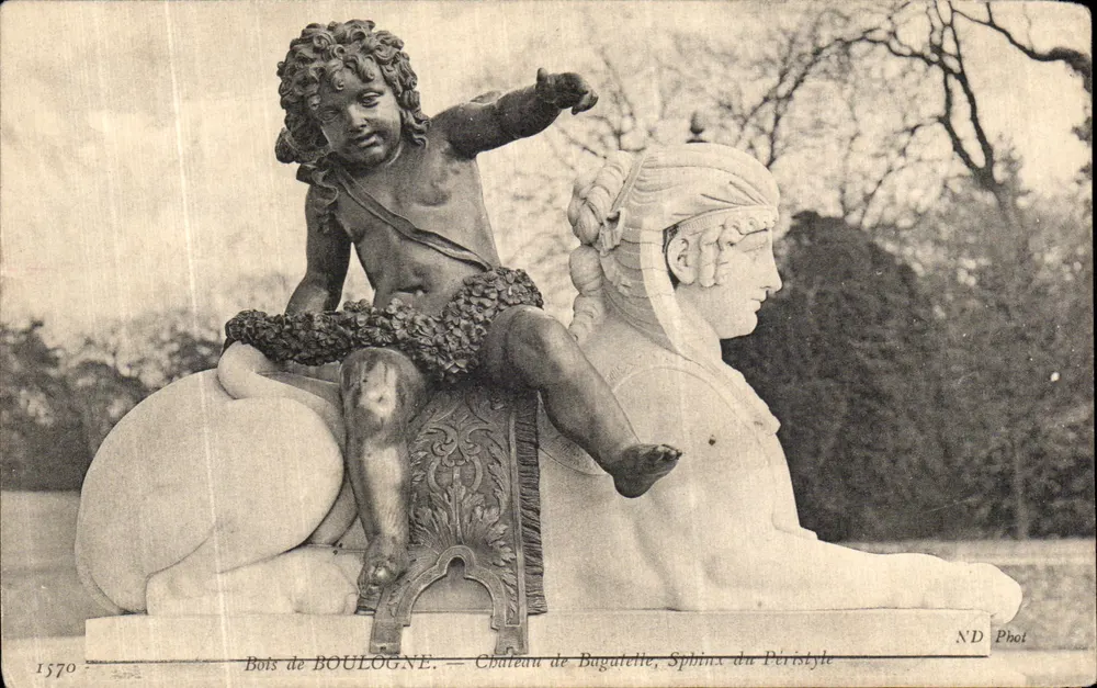 Bois de Boulogne — Château de Bagatelle, Sphinx du Péristyle — ND Phot - Vorderseite