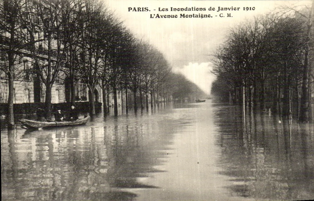 Paris - Die Überschwemmungen von Januar 1910 - Avenue Montaigne - C. M. - Vorderseite
