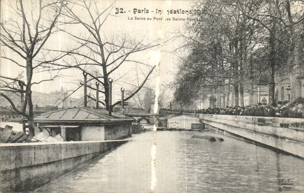 Paris - Überschwemmungen 1910 - Die Seine am Pont des Saints-Pères - Vorderseite