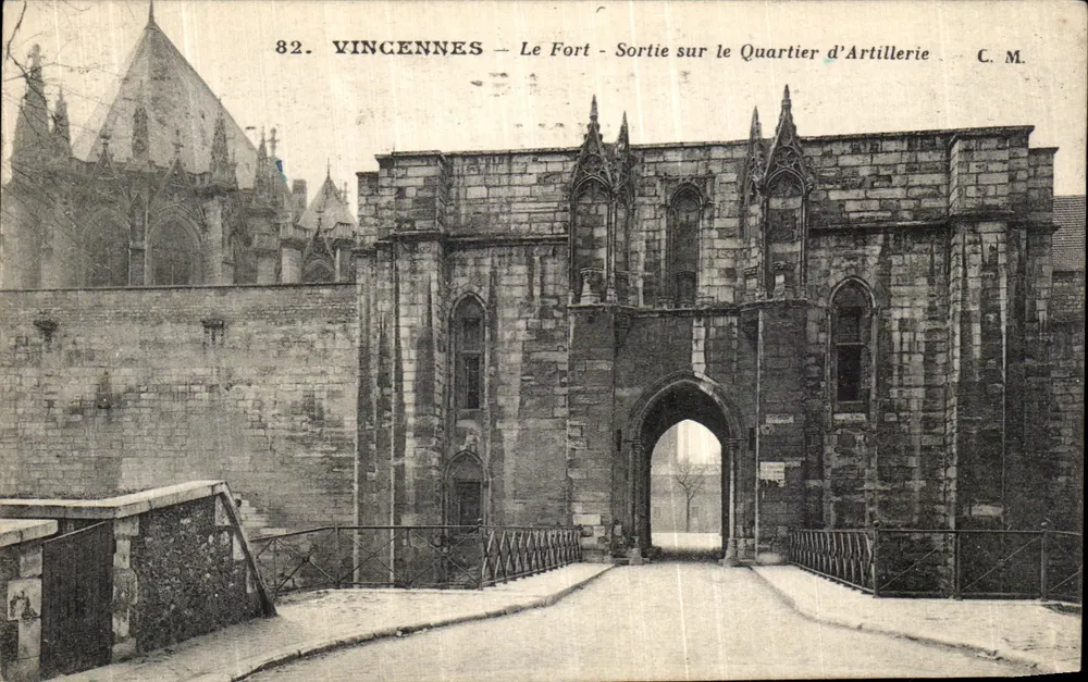 Vincennes — Das Schloss — Ausgang zum Artillerieviertel — C.M. — n°82 - Vorderseite