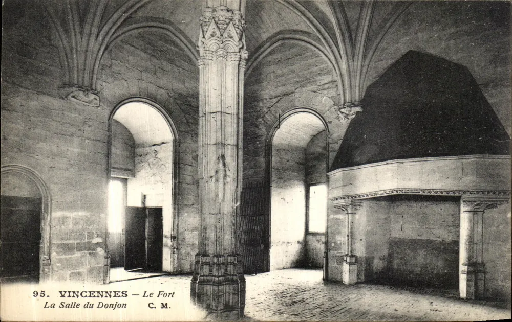 Vincennes — Der Bergfried, der Saal des Bergfrieds — Künstleredition C. M. - Vorderseite