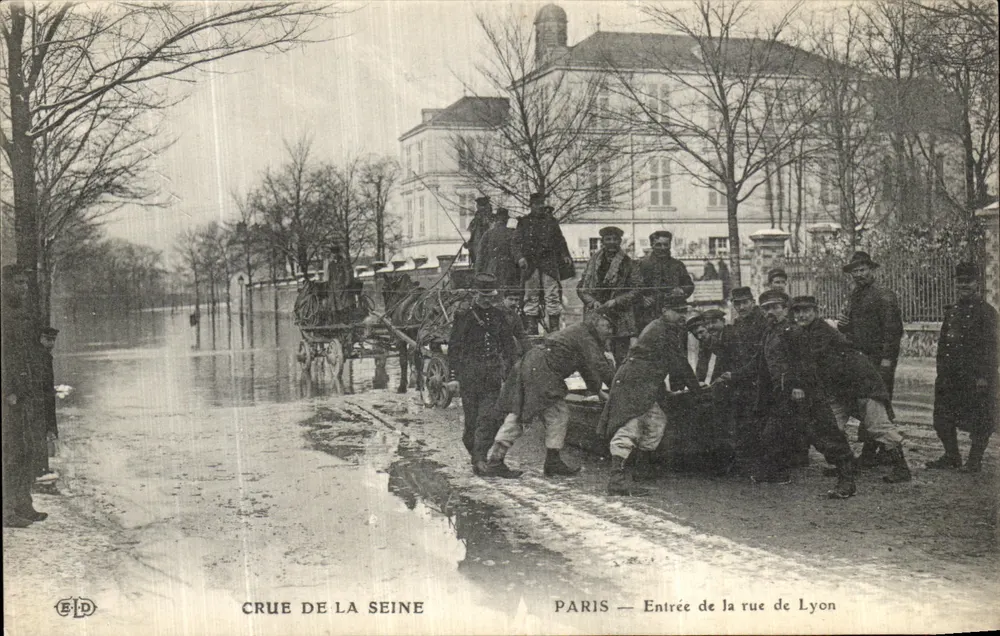 Überschwemmung der Seine — Paris — Eingang zur Rue de Lyon — Verlag EID - Vorderseite