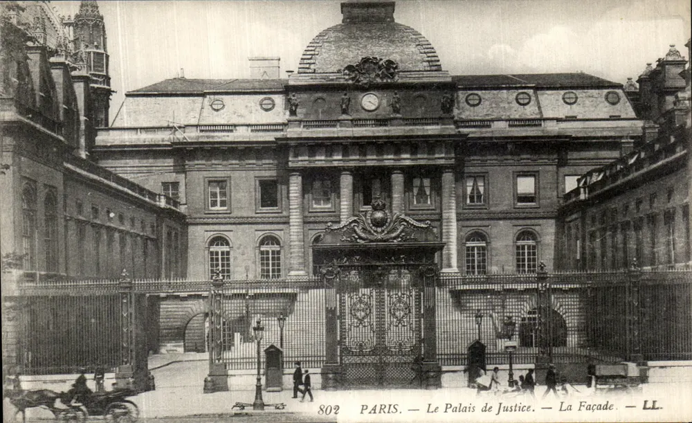 Parijs — Het Paleis van Justitie — De Facade — LL. — n° 802 - Voorkant