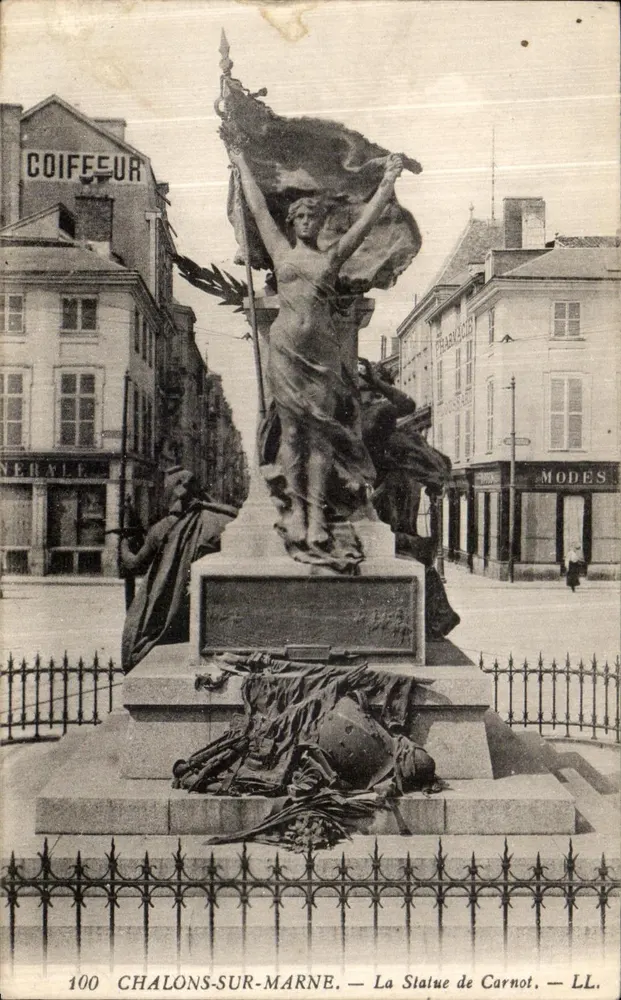 Chalons-sur-Marne — La Statue de Carnot — LL. — Éditeur LL. — N° 100 - Frente