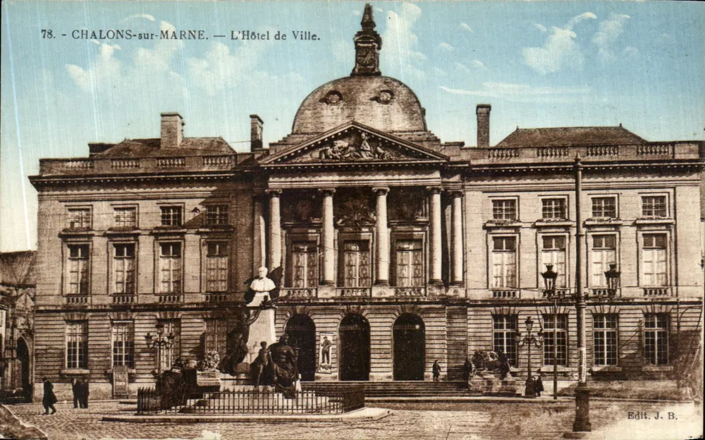 Chalons-sur-Marne — Das Rathaus — Edits J. B. - Vorderseite