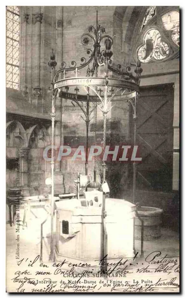 Innenansicht der Notre-Dame de l'Épine — Der Brunnen — Edition von Magasins Réunis - Vorderseite