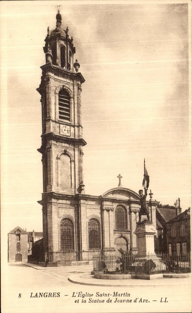 Langres — Ansicht der Kirche Saint-Martin und der Statue der Jeanne d'Arc — LL - Vorderseite