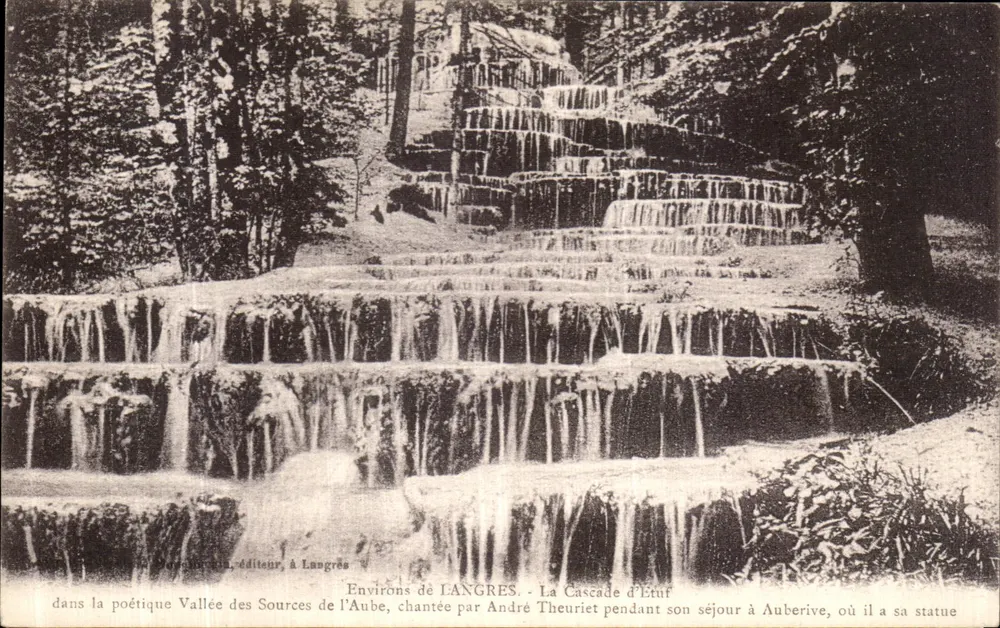 Umgebung von LANGRES - Die Cascade d'Etuf in der poetischen Tal der Quellen der Aube, gesungen von André Theuriot während seines Aufenthalts in Auberive, wo er eine Statue hat - Vorderseite