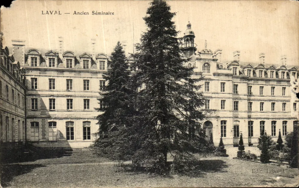 Laval — Ancien Séminaire — Éditeur Lebohlt - Frente