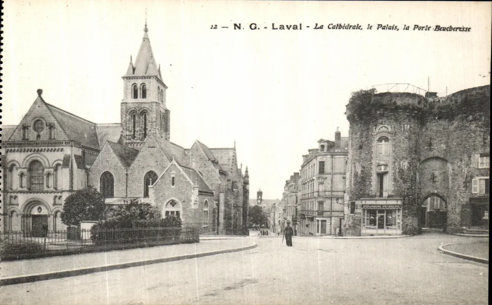 Laval - Die Kathedrale, das Schloss, das Tor Beuchereuse — N.G. — Nr. 12 - Vorderseite