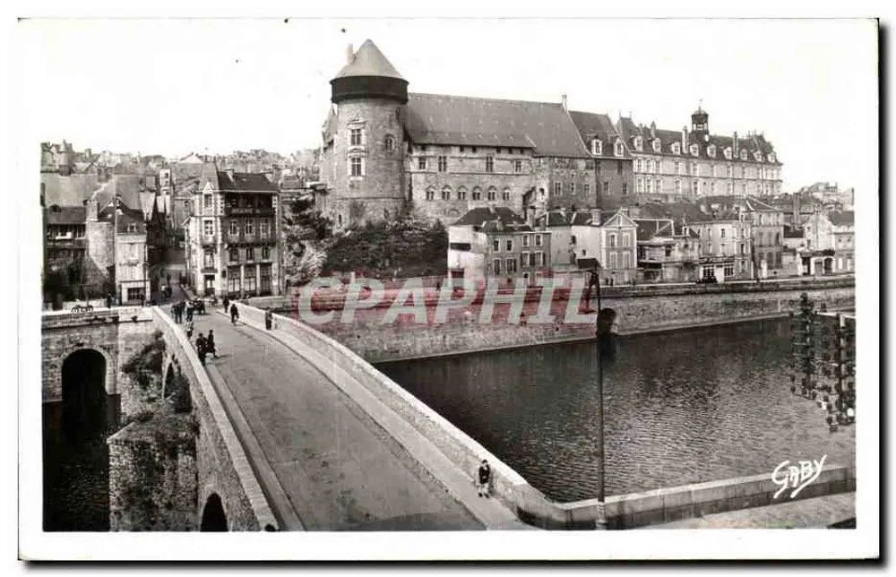 Der alte Brücke über die Mayenne und das Schloss — Laval — Verleger GABY - Vorderseite