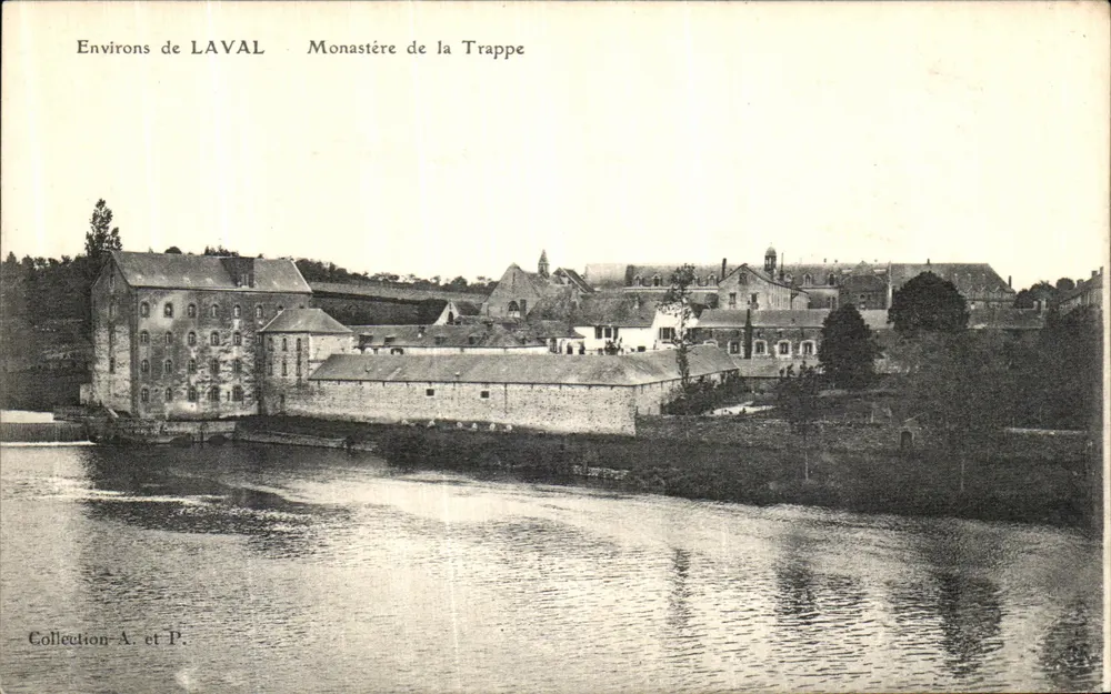 Arredores de LAVAL — Mosteiro da Trappe — Coleção A. e P. - Frente