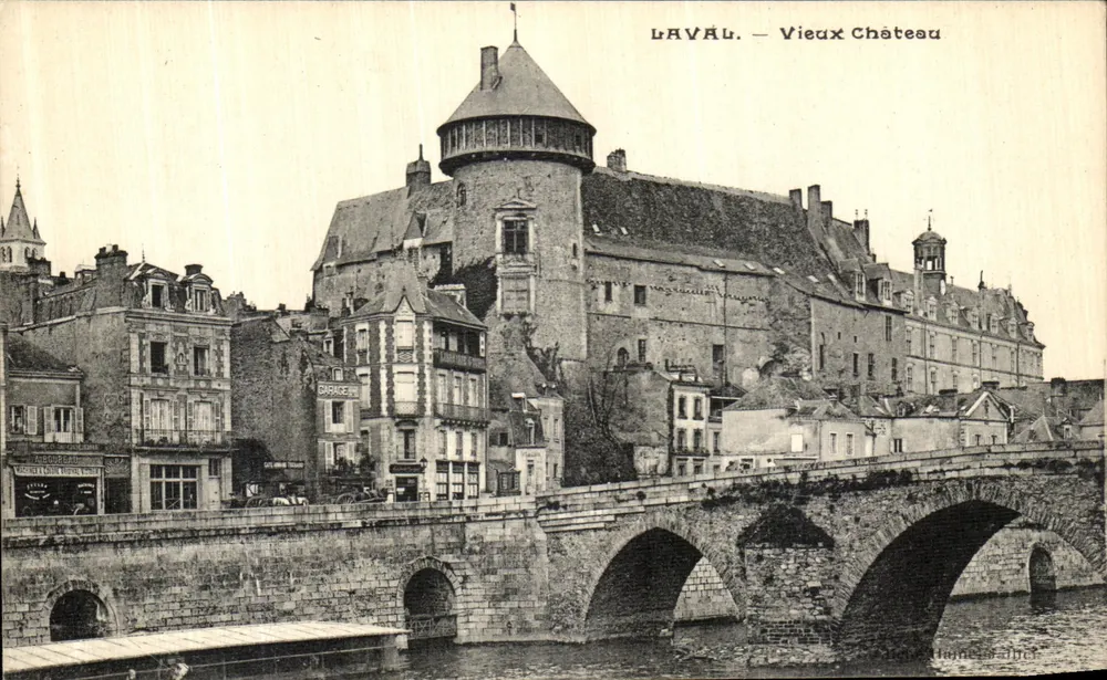 Lavaulx — Velho Castelo — editor Hameau (1900-1910) - Frente