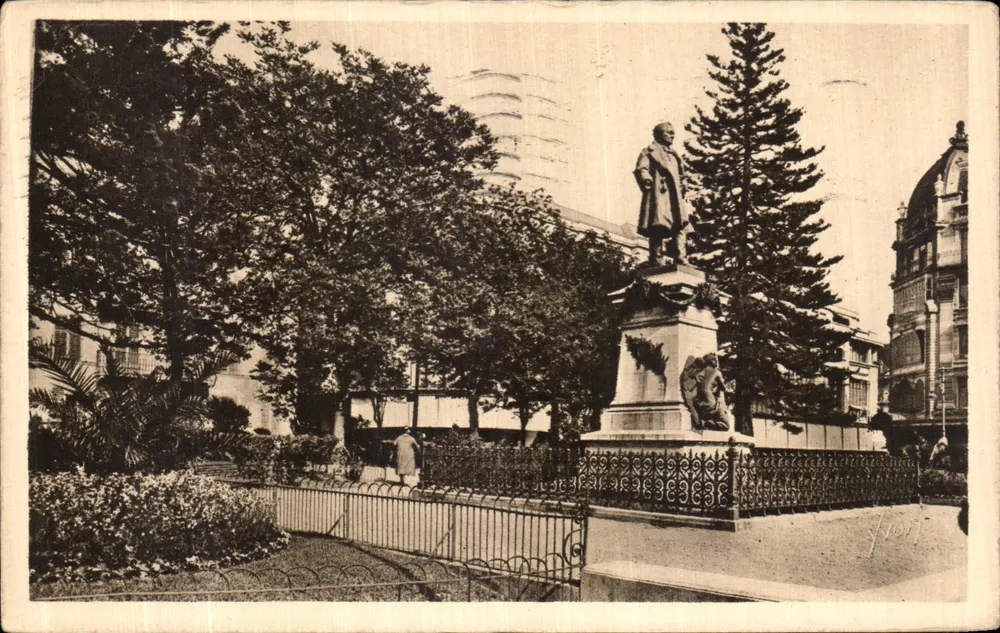 Statue de Thiers — Place Thiers, Nancy — Éditions d'Art Yvonne, Paris - Frente
