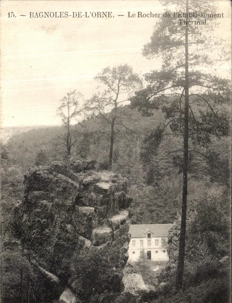 Bagnolles-de-l'Orne — Der Felsen des Thermalbetriebs — n°15 - Vorderseite