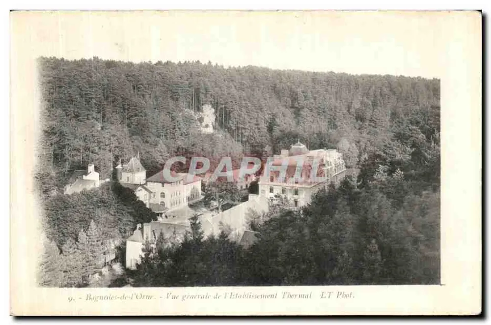 Bagnolles-de-l'Orne — Allgemeiner Blick auf die Thermalanlage — Verlag ET Phot. - Vorderseite