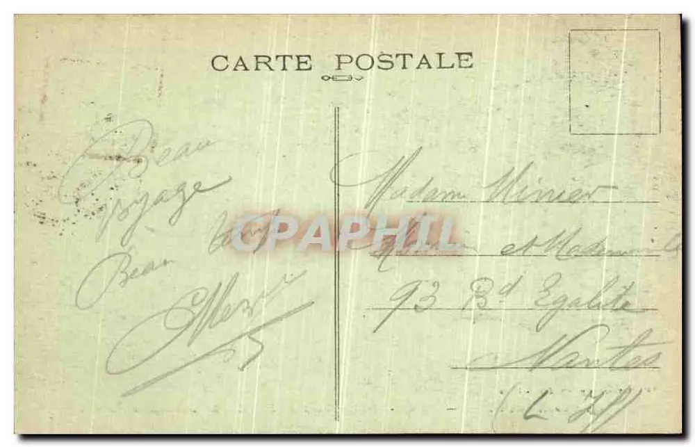 Bagnoles-de-l'Orne — Hof des Thermalbetriebs — P. Levasseur fotografiert. - Fiers - Rückseite