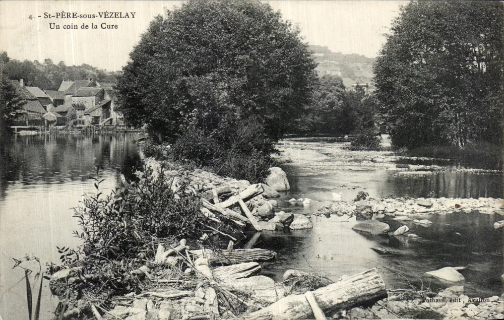 St-PÈRE-sous-VÉZELAY — Ein Stück der Cure — Poithain, Verlag Avalon - Vorderseite